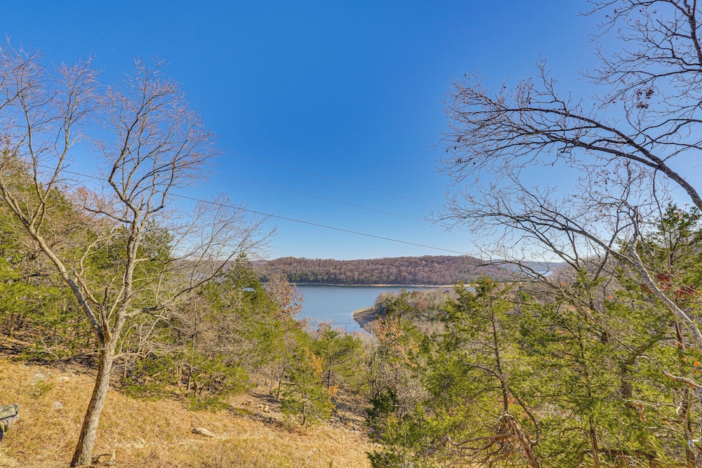 Fish, Swim & Kayak: Spacious Beaver Lake Home!