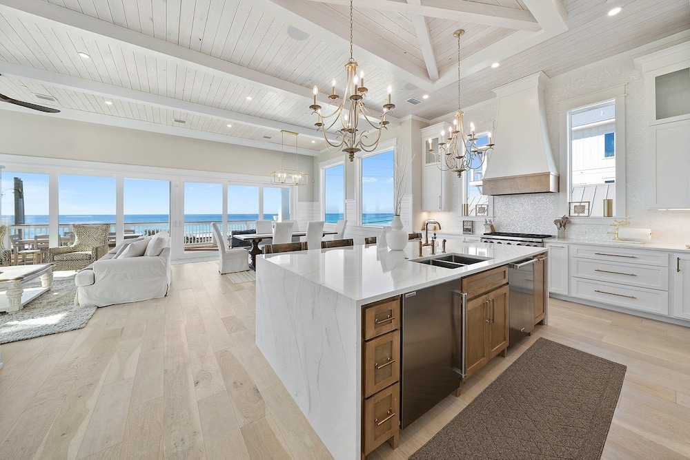Pink Tequila Sunrise 7 Bedroom Home
