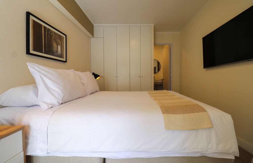 w Exceptional 2BR w Balcony in Barranco