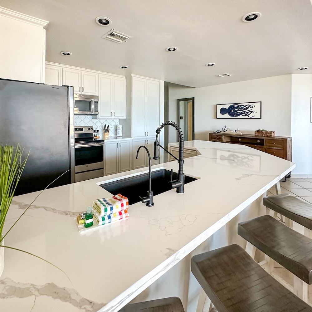 3BR Gem at Sandy Beach Area