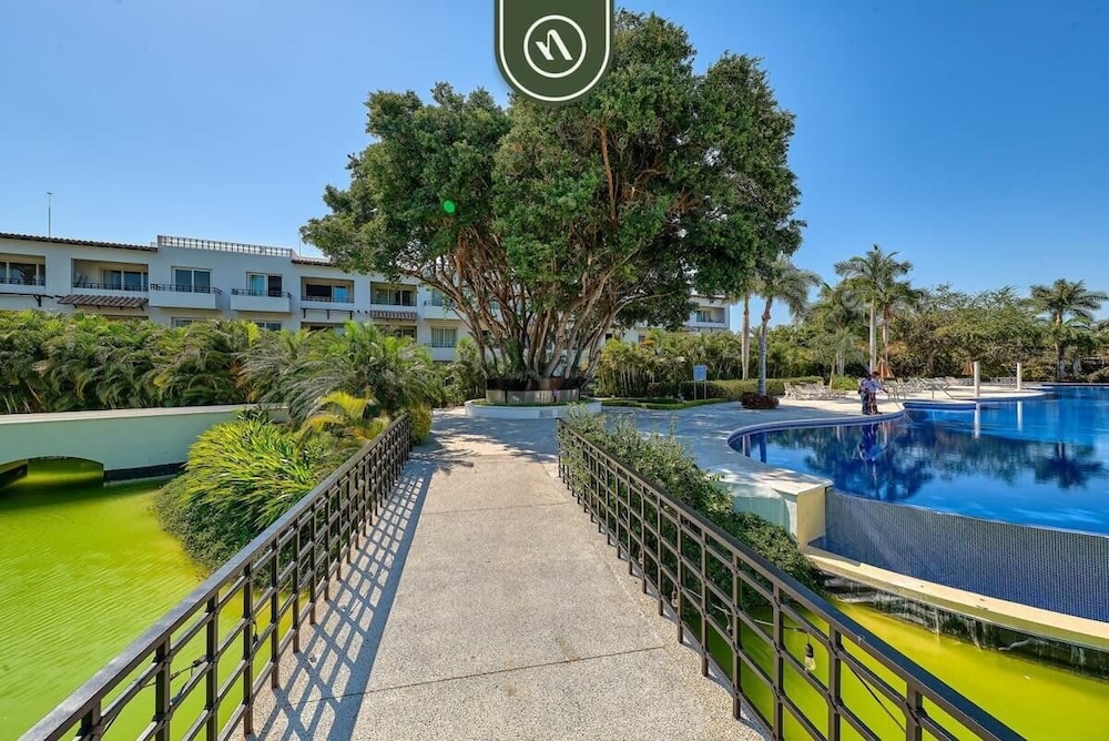 Amazing 2BR Condo in Nuevo Vallarta - Pool - King