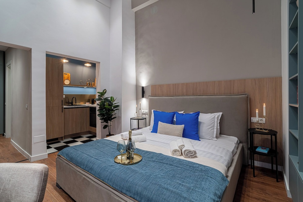 Trendy & Private City Studios Near Cismigiu & Calea Victoriei