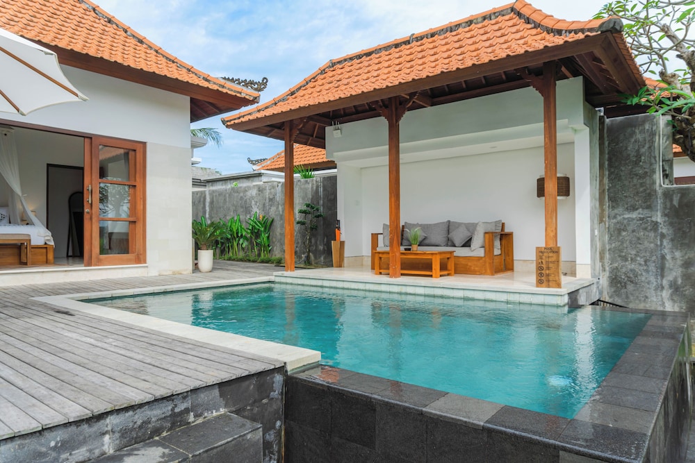 Kemawan Luxury Villas