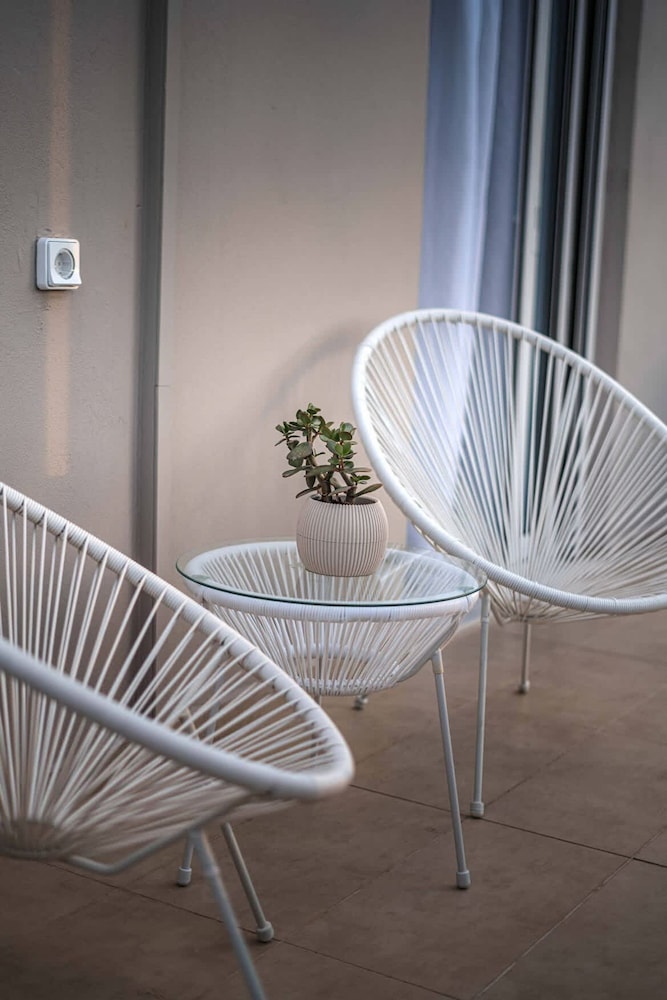 Acropolis Panorama Penthouse - Central Cozy Nest