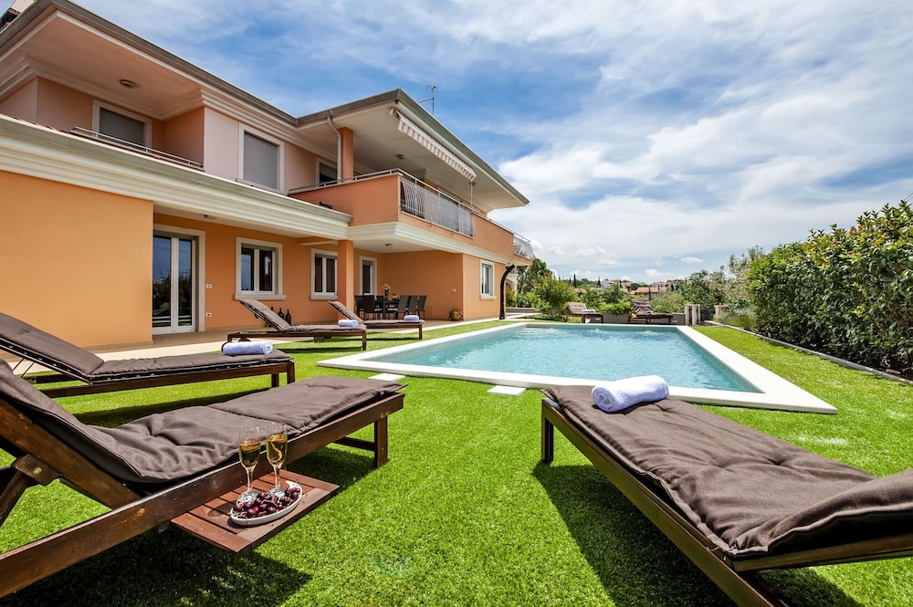 Villa Sky Zadarvillas view 4