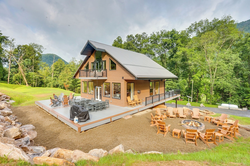 Resting Eagle Cabin w/ Mtn Views in PA Wilds