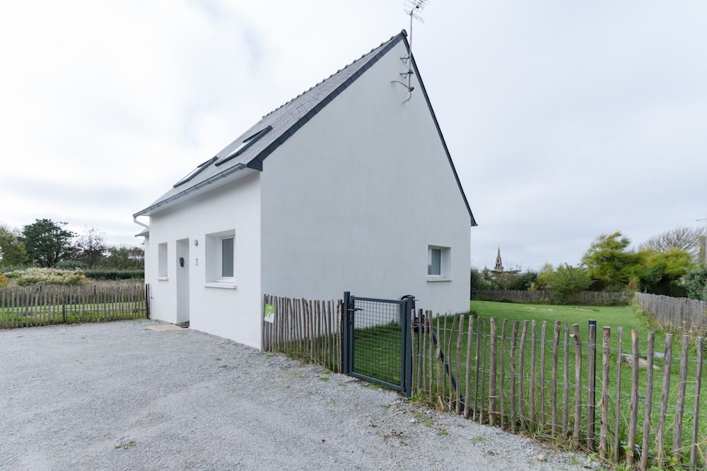 Holiday Home in Porspoder Near Plage du Bourg