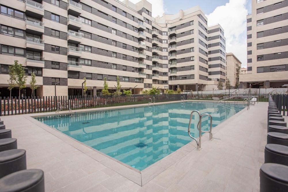 Abardok - 1 Bedroom and Terrace in R os Rosas
