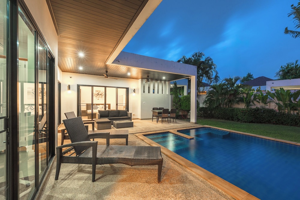 4Br Near Pier Private Pool & Garden V246
