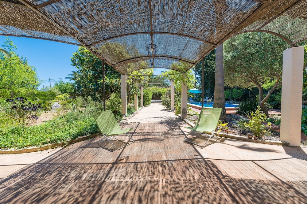 Villa in Campanet With Private Pool & Tennis