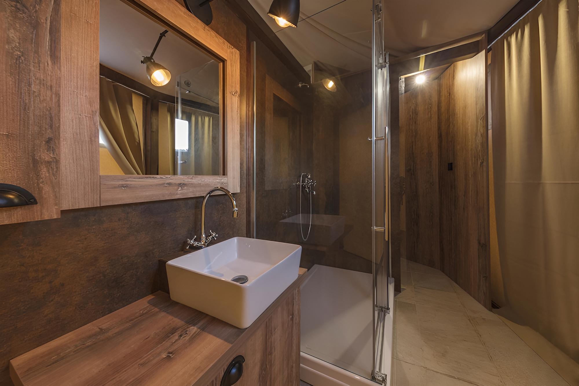 Mediteran kamp Glamping Tents in Camping Phalaris