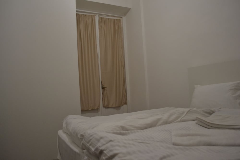 Guest House 36