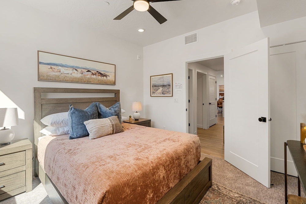 Mane Stay At Terra 3 Bedroom Condo