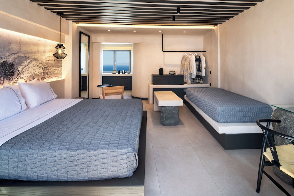 ArmonOia Suites