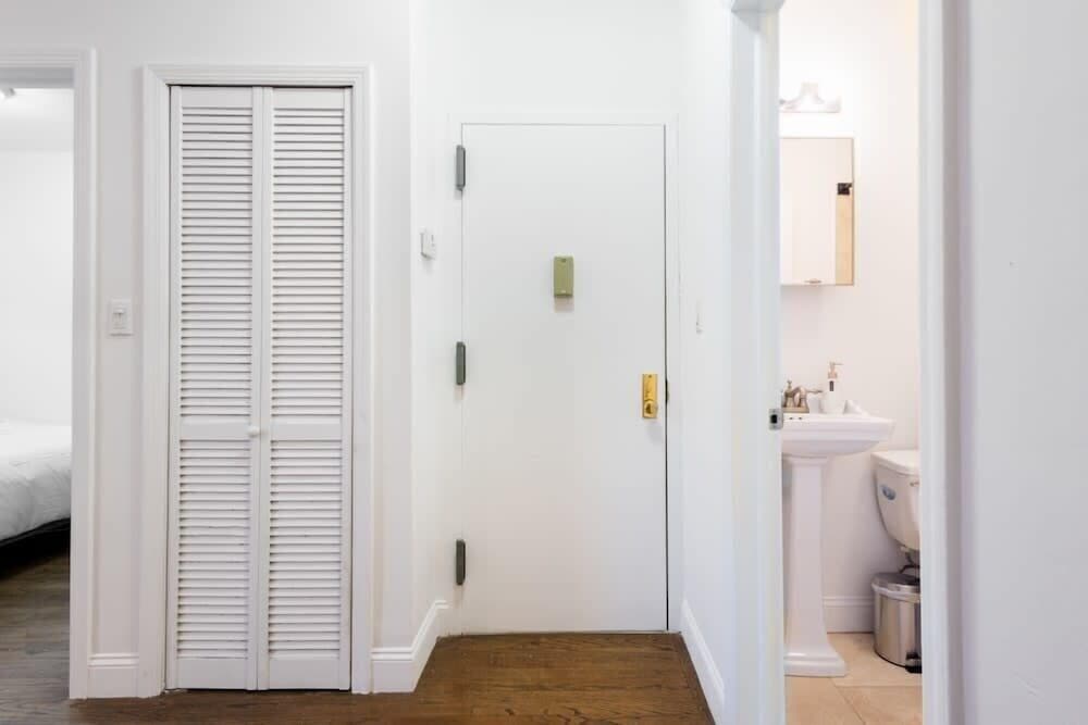 1435 UES Apartment