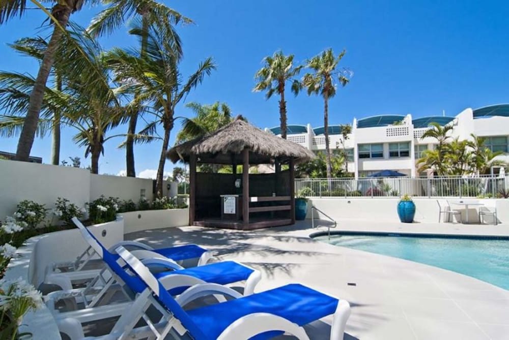 Chateau Royale Beach Resort Maroochydore