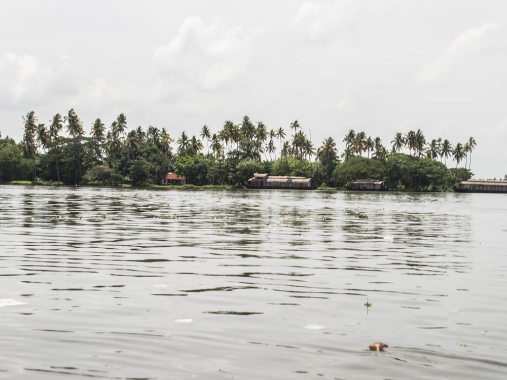 OYO 5237 Island Lake Resort