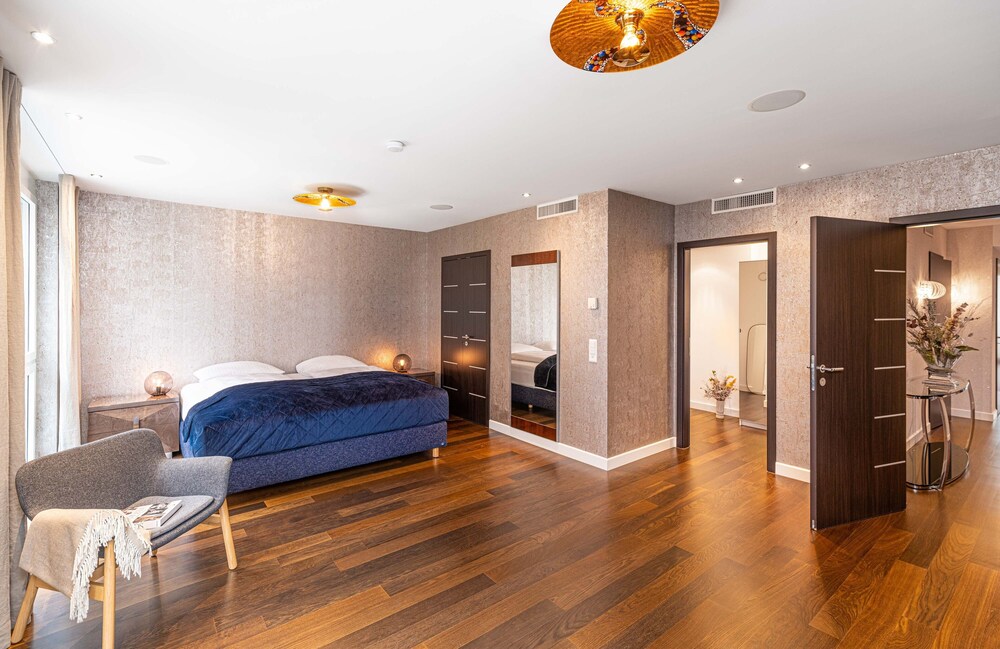 Zurich Luxury Residence view 5