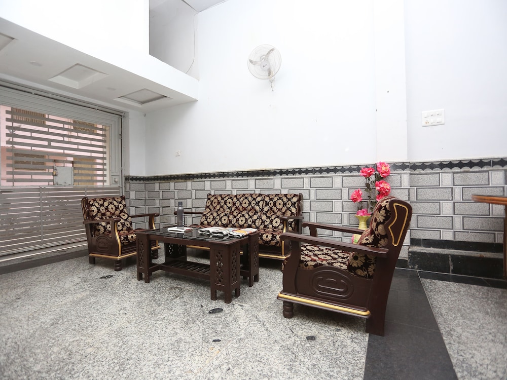 OYO 23090 Hotel Mani Bhai Patel view 4