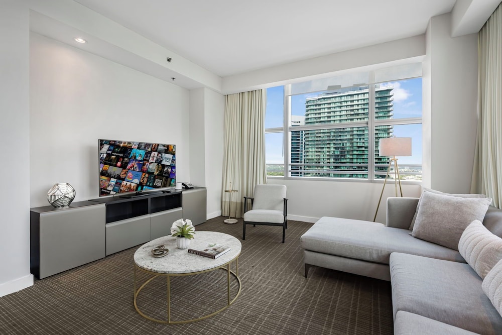 Prime Location - Walk to City Centre