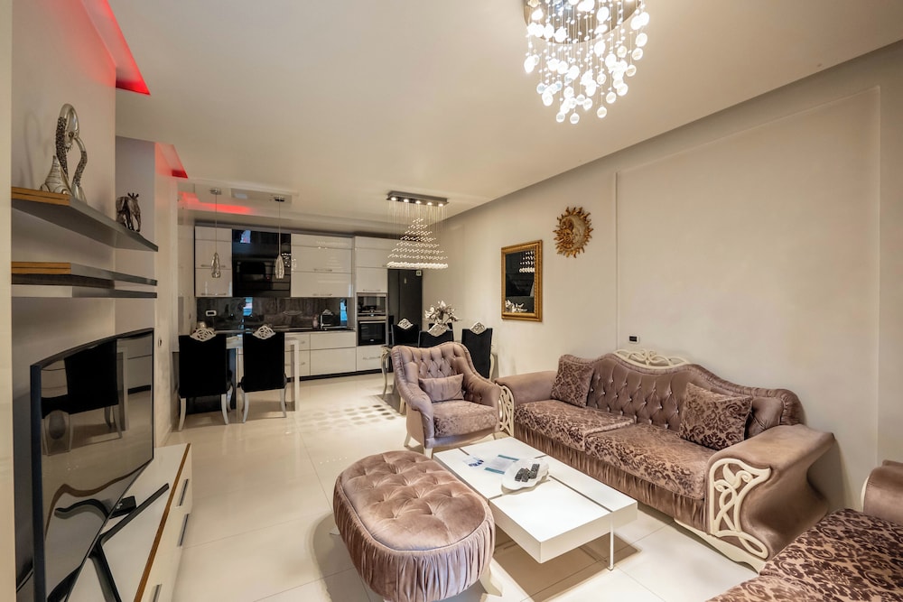 Tirent Apartment-Spacious 2-Bedroom Stay in Delijorgji Tirana