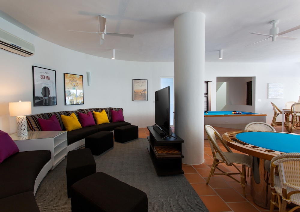 Altamer Resort