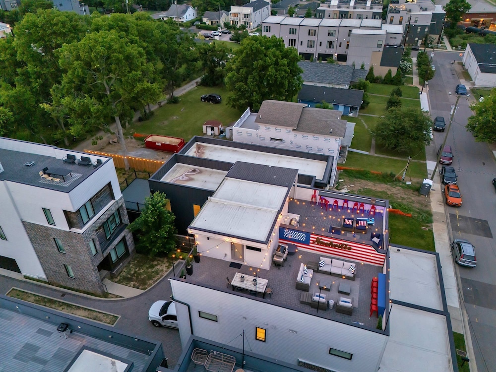 Ultimate Rooftop Double Games BBQ Skyline Views