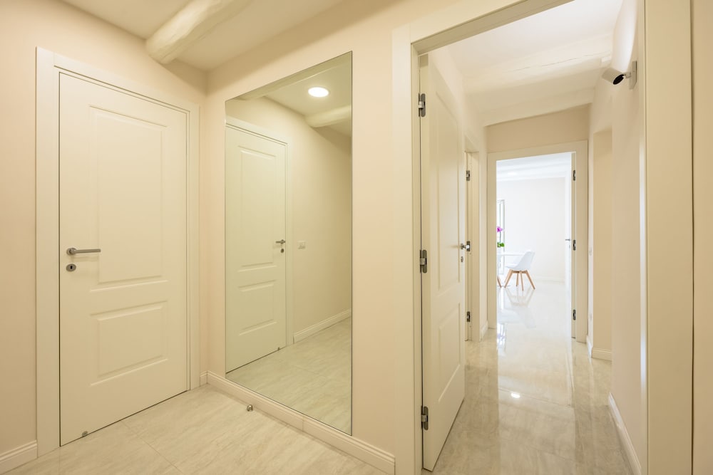 Palazzo Maddaloni Sweet Home By Napoliapartments