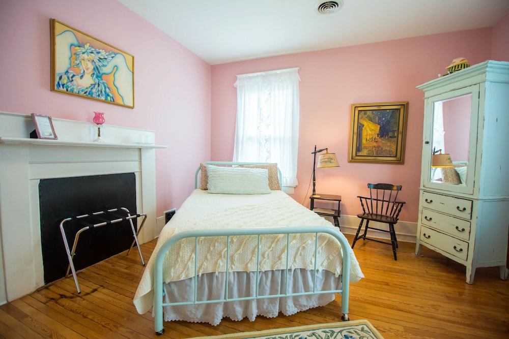 Dailey Renewal Retreat Bed & Breakfast, photo 12