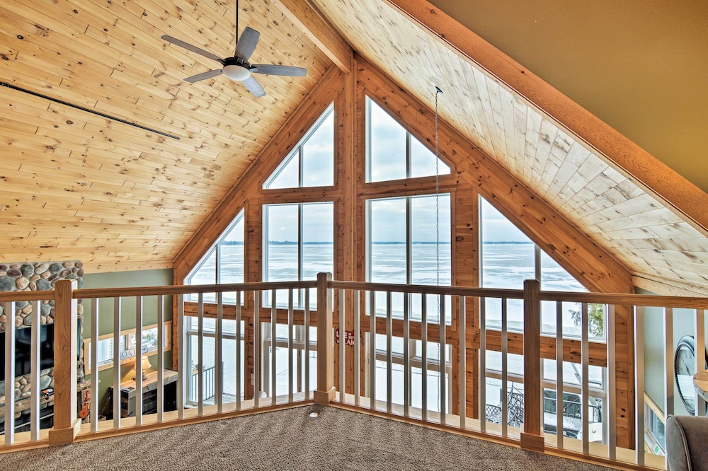 Cadillac Vacations - Family-friendly Lake Mitchell Oasis: Hike  Ski! - Property Image 3