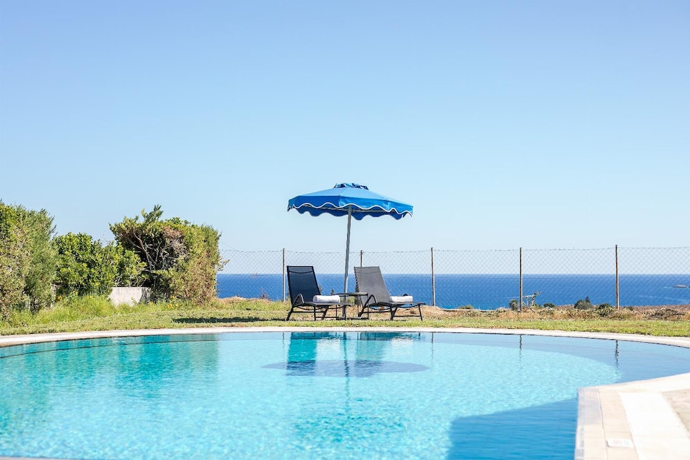 Villa Pebble in Rhodes