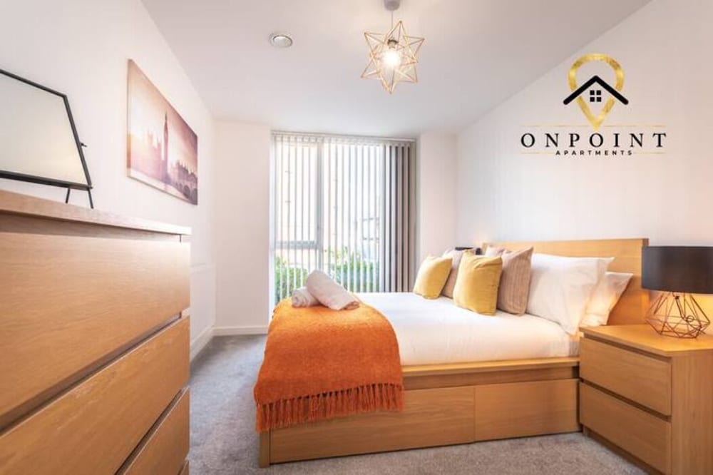 OnPoint - AMAZING Apartment perfect for Business/Work view 5