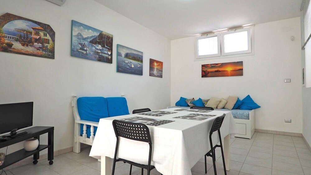 Villa Sacher Sleeps 12 Just 100 Metres From the sea