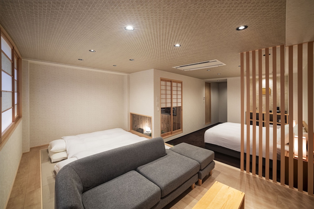 Rinn Gion Kenninji Villa view 3