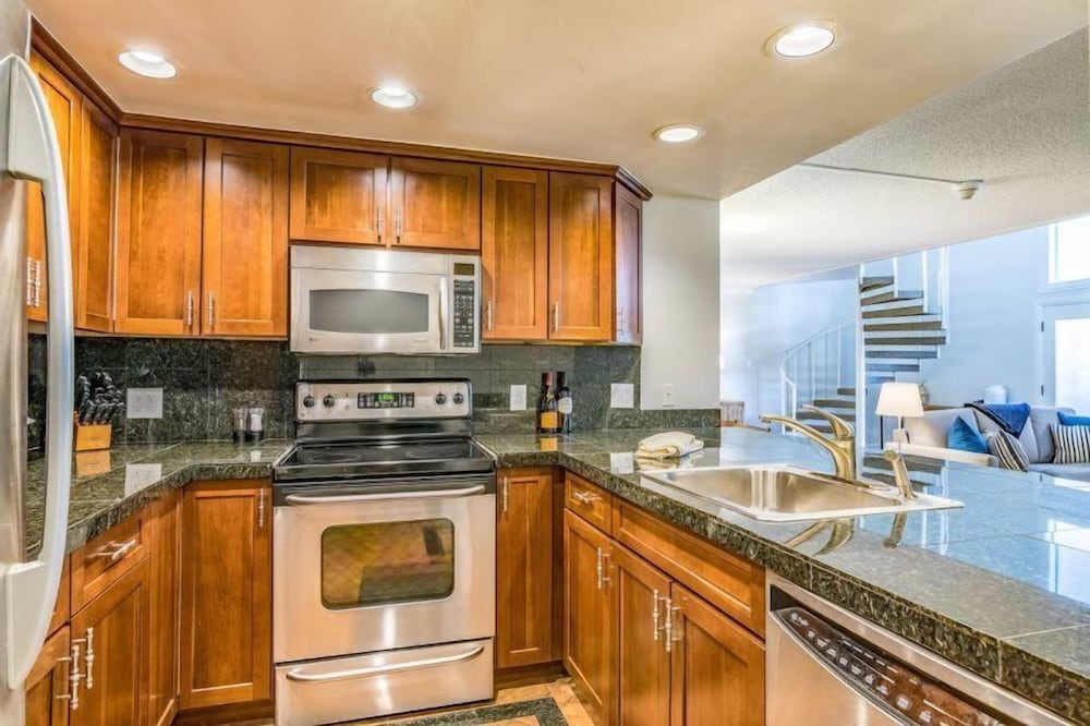 Convenient 2BR Condo Near Lionshead Village With Resort Amenities
