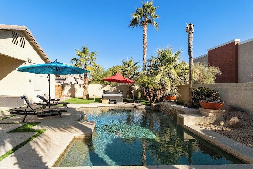 Chandler Hideaway - Relax & unwind