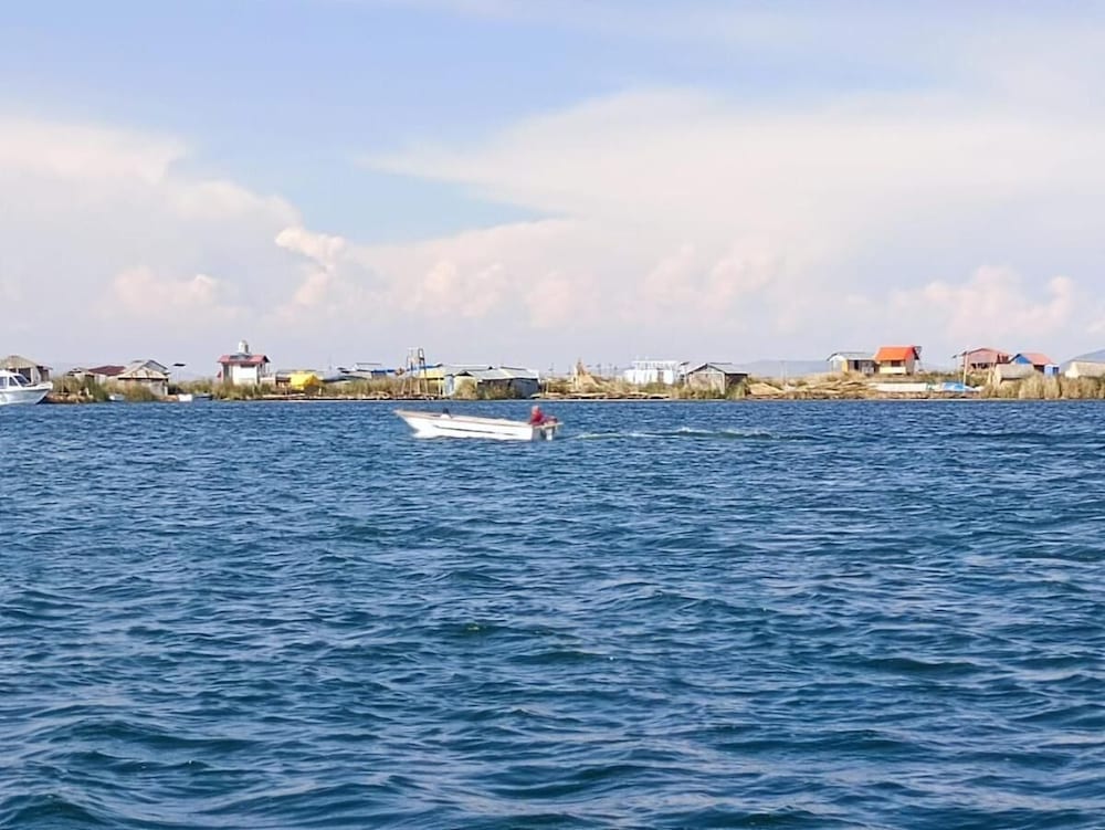 HOSTAL VISTA AL LAGO TITICACA PUNO