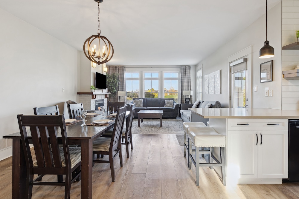 Rivergrass Condos