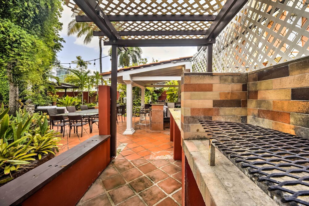 Luxurious San Juan Villa w/ Pool - Walk to Beach! view 2
