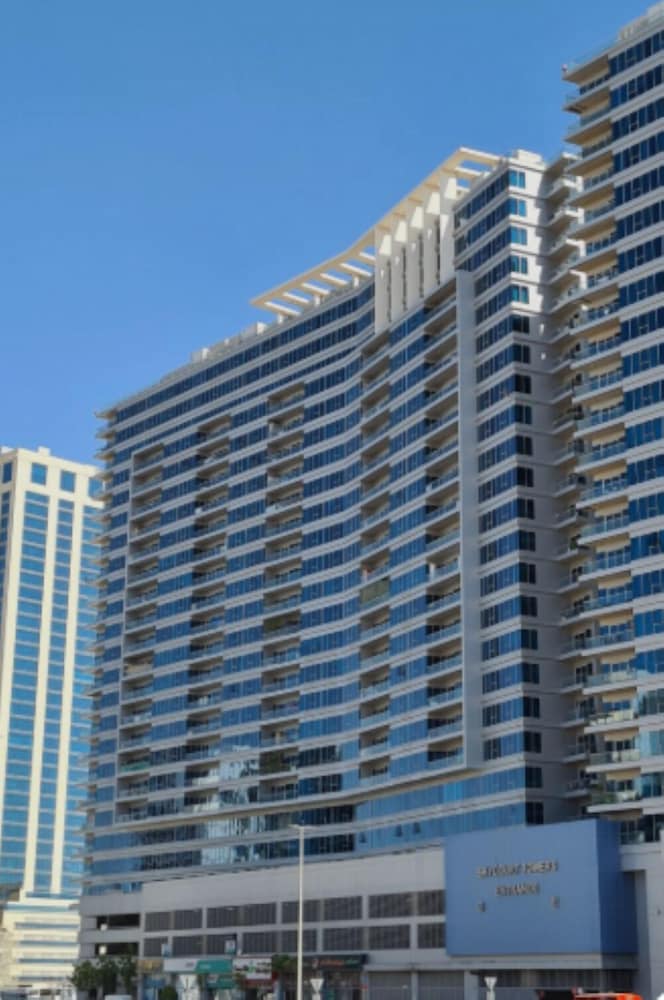 Iconic 2BR in Skycourt Dubailand