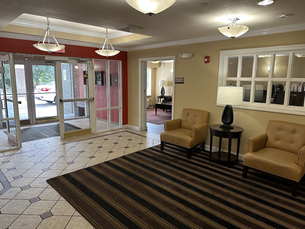 Red Roof Inn Southfield - Property Image 11