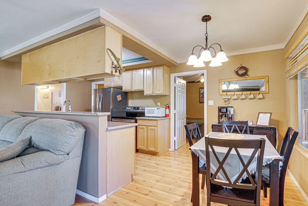 Furnished Deck & Mountain Views: Panguitch Cabin