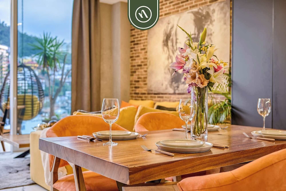 Amazing 1BR Penthouse With Balcony - Gym - Pool