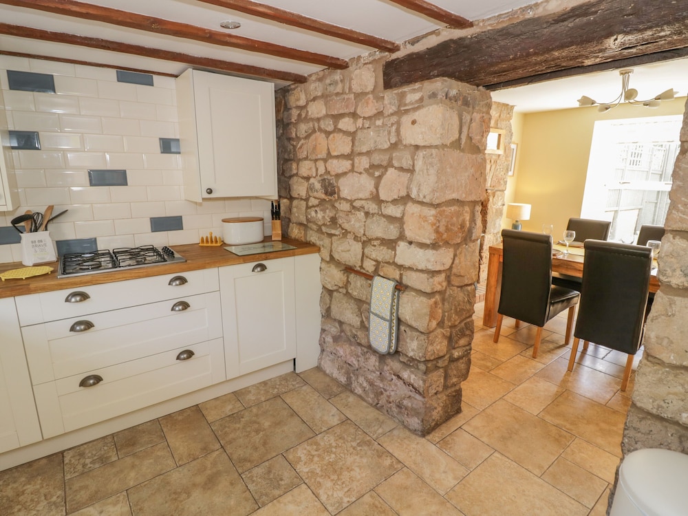 Rainforest Cottage