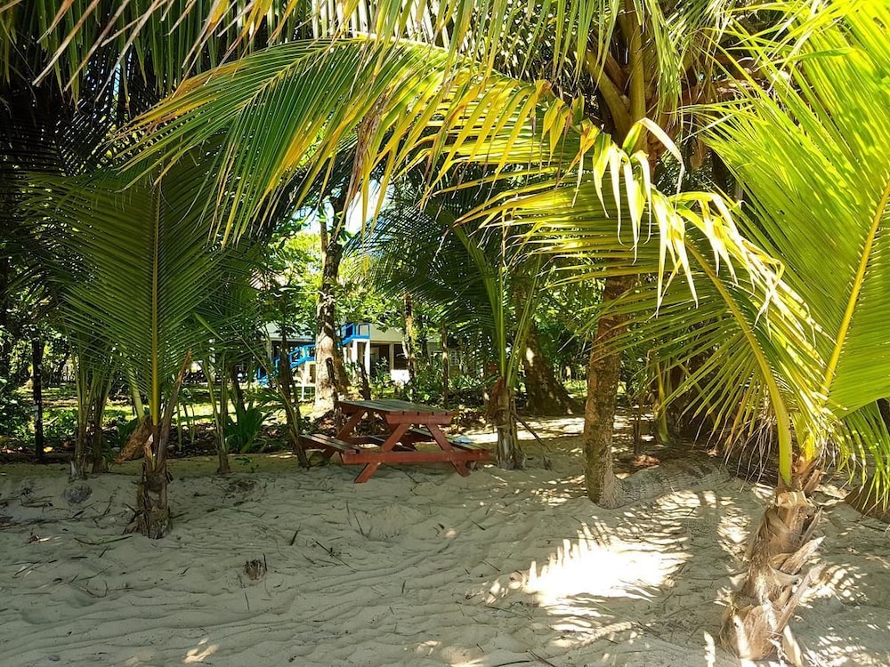Drago Beach House