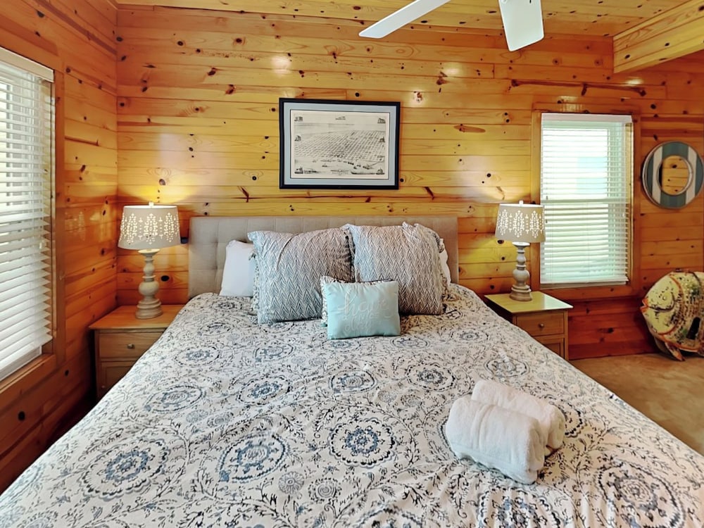 Seas The Day by Silver Sands Vacation Rentals