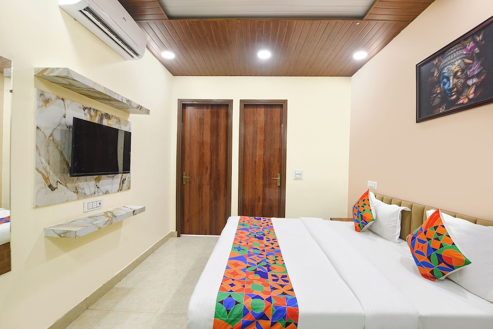 Fabhotel White House Tilak Nagar