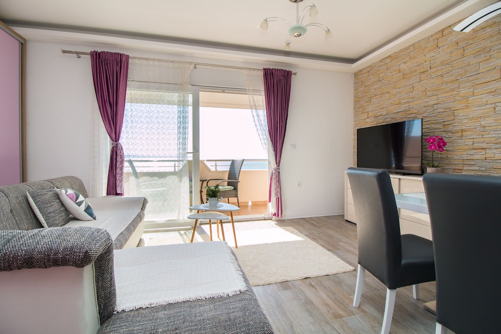 Apartments Rakuljic