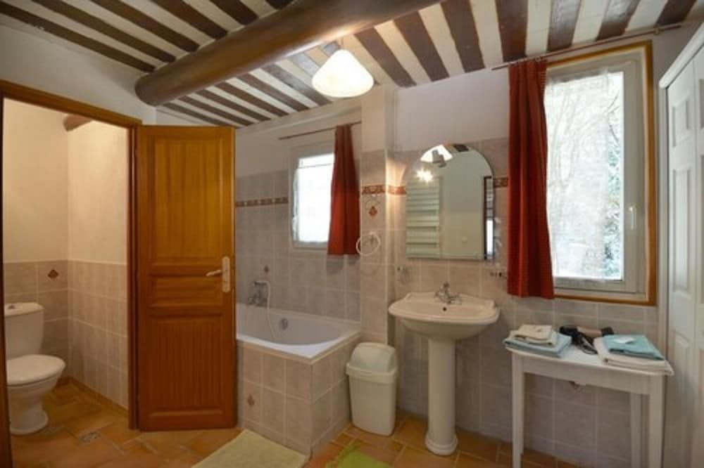 Photo 16