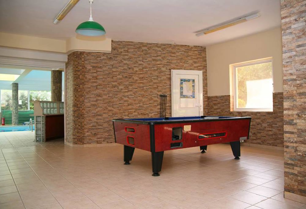 Anilio Plaza